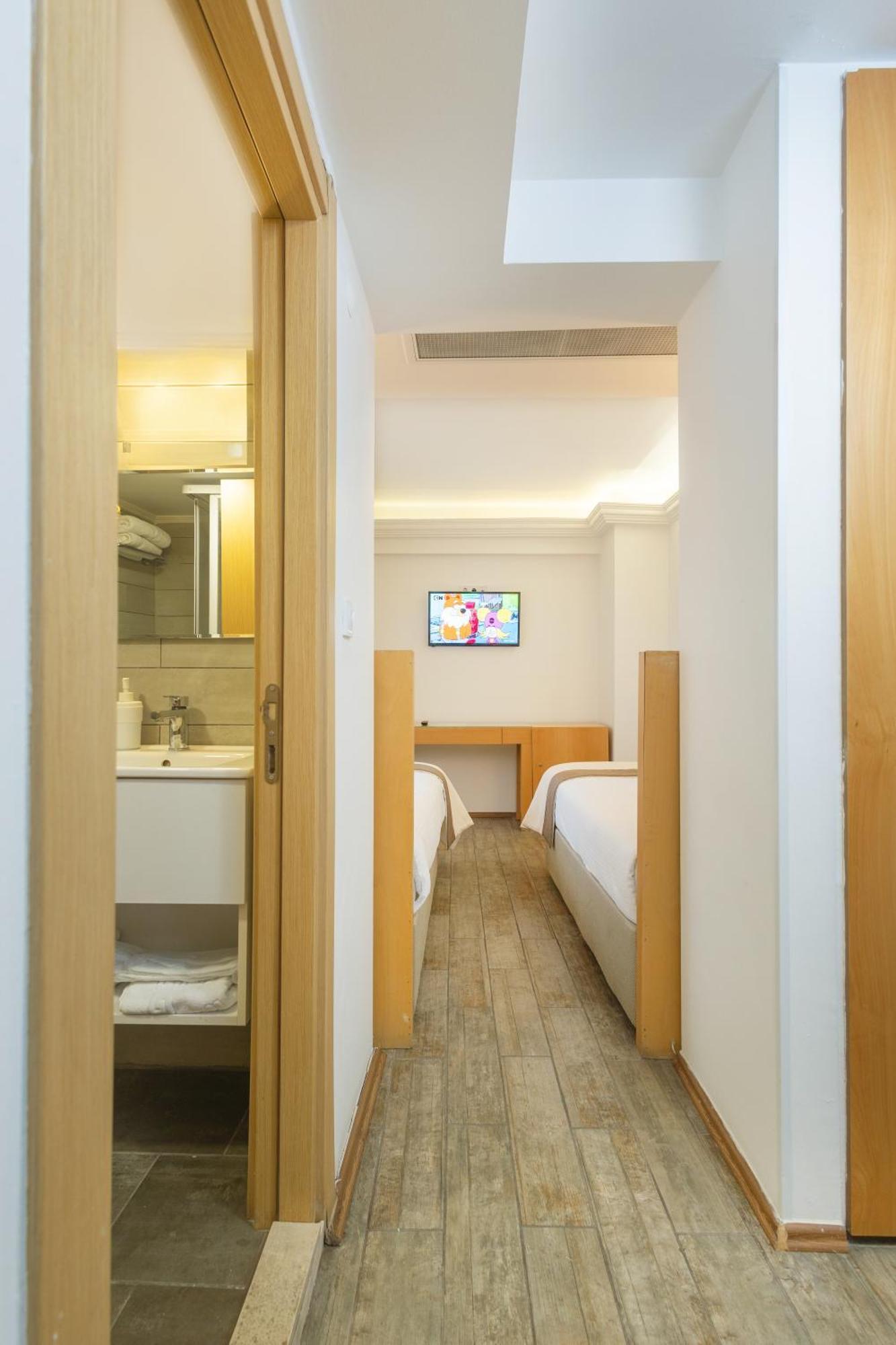 Mb City Hotel İzmir Buitenkant foto