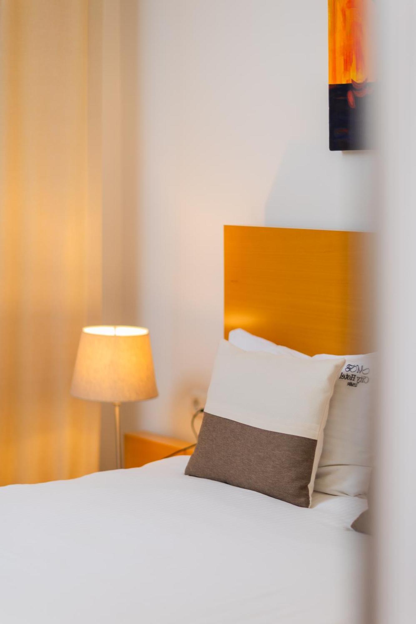 Mb City Hotel İzmir Buitenkant foto