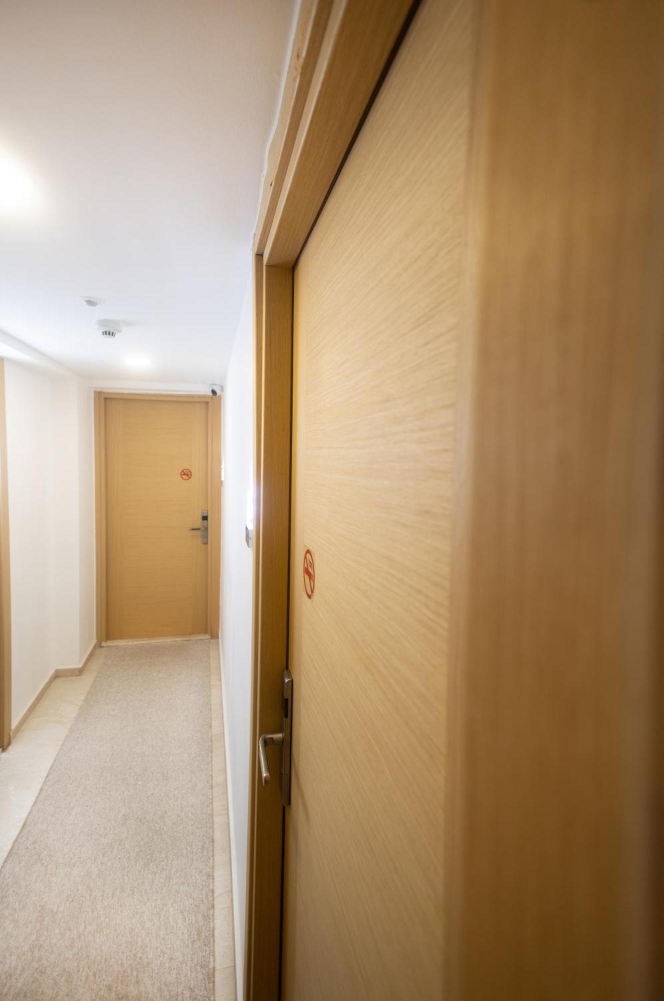 Mb City Hotel İzmir Buitenkant foto