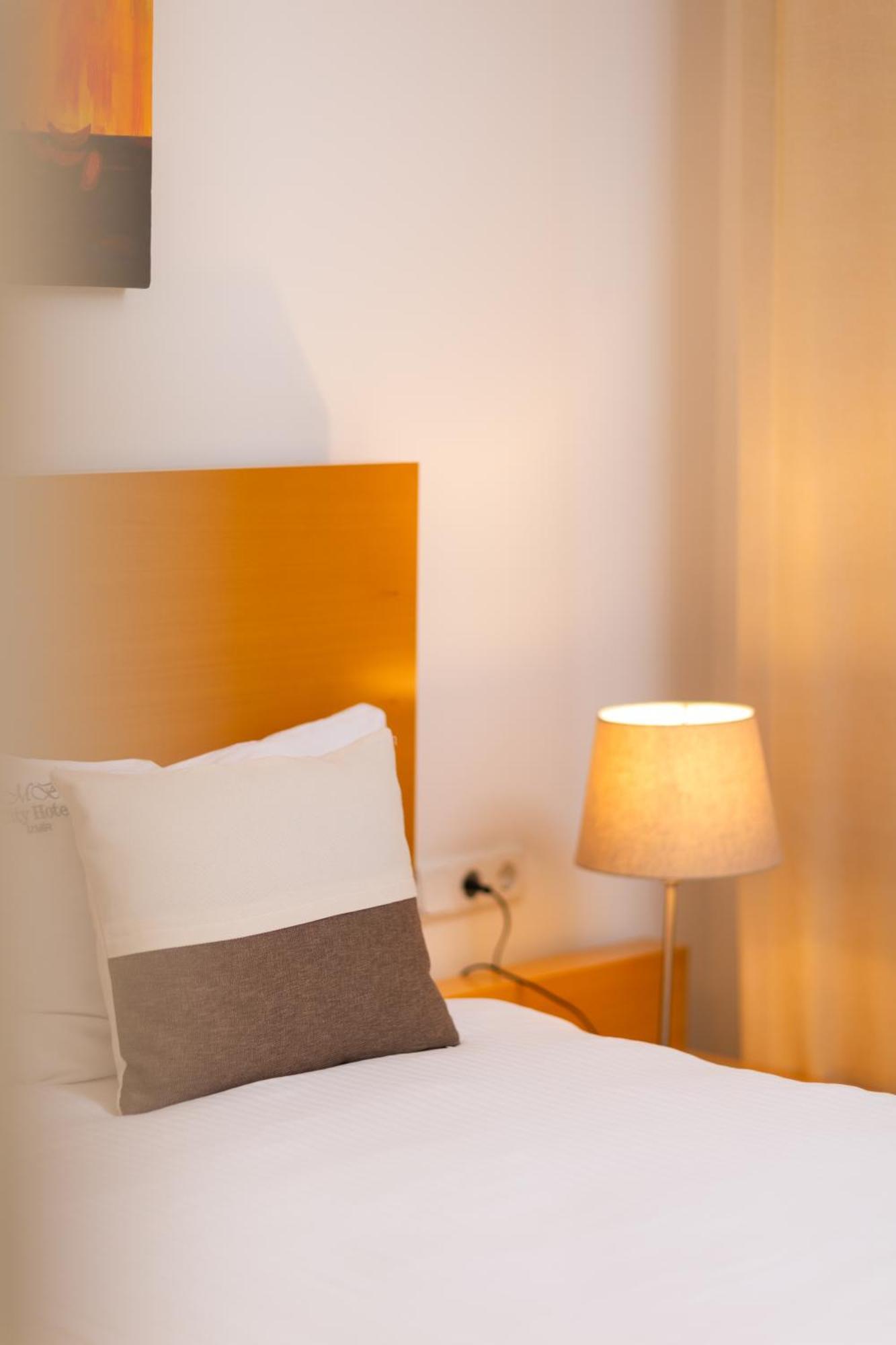 Mb City Hotel İzmir Buitenkant foto