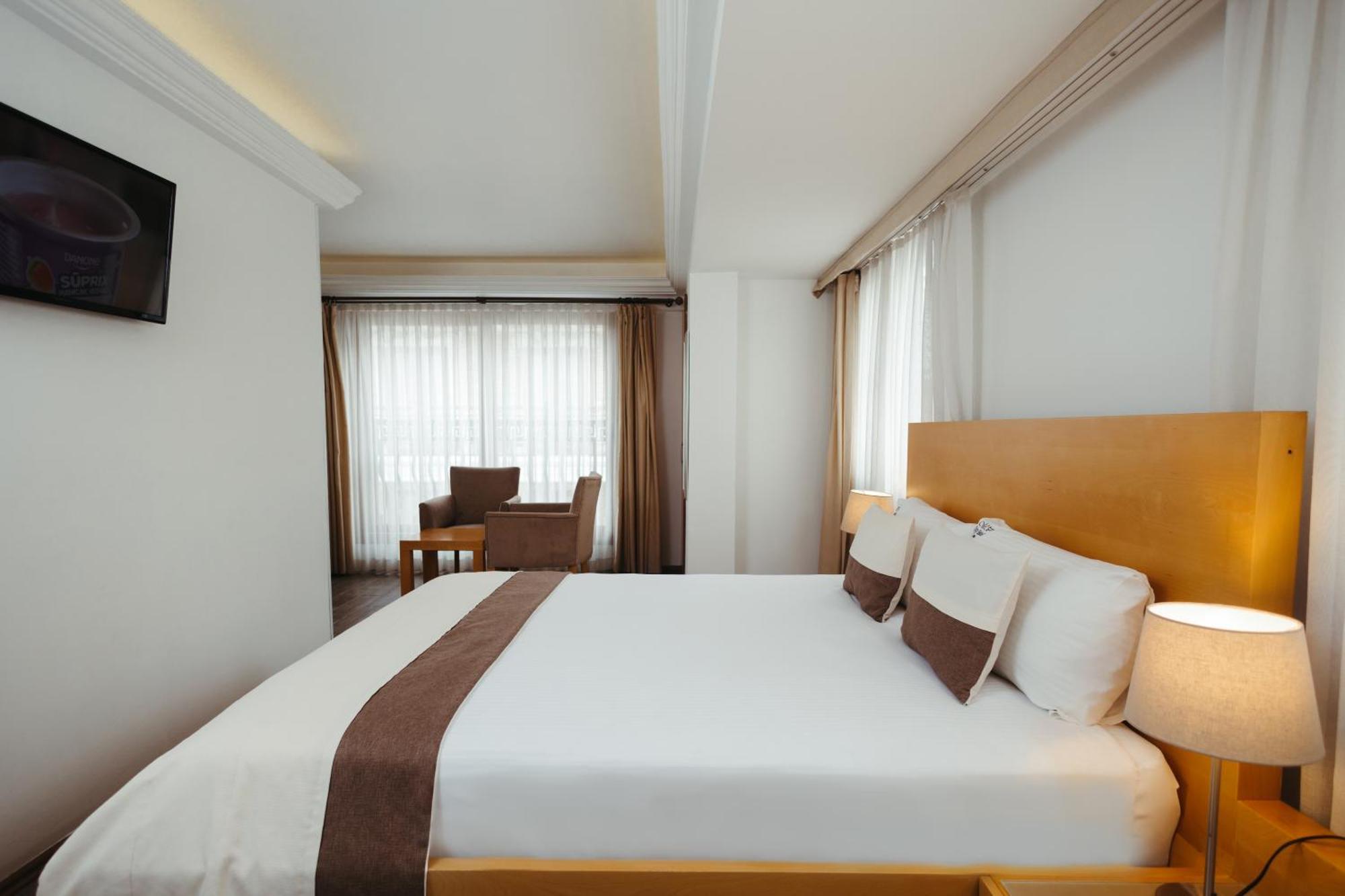 Mb City Hotel İzmir Buitenkant foto
